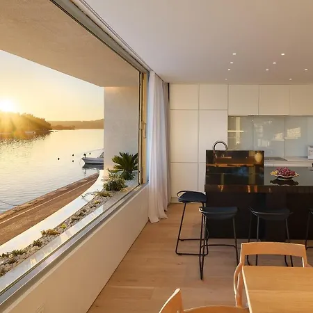 别墅 Arc - Perfect Seaside Luxury With Heated Pool *