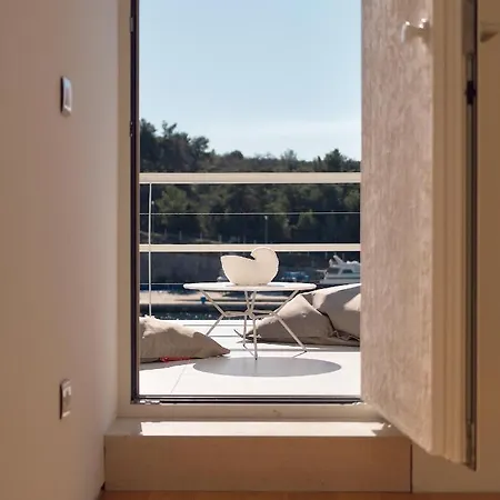 Arc - Perfect Seaside Luxury With Heated Pool 别墅 *