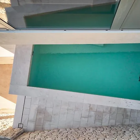 Arc - Perfect Seaside Luxury With Heated Pool *